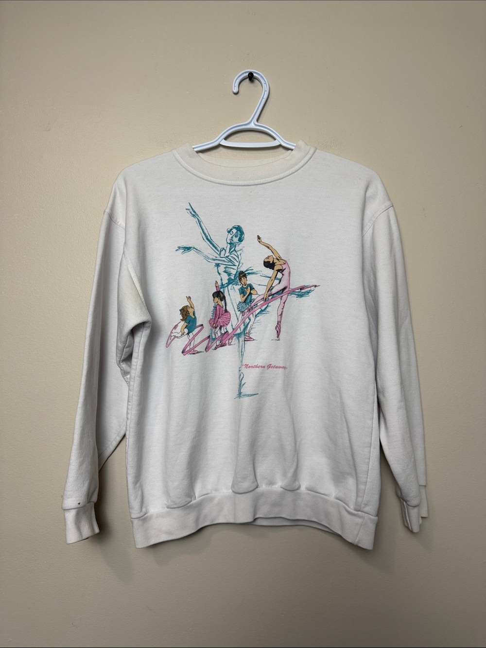 Vintage northern getaway Crewneck Sweatshirt with Ballet Graphic size L